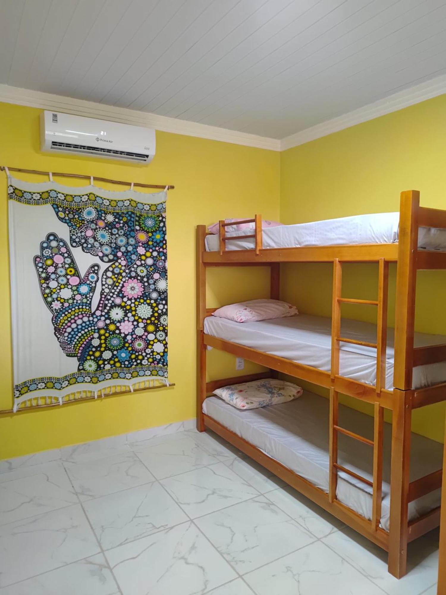 Paraiso Beach Hostel E Pousada Санта Крус Кабралия Екстериор снимка