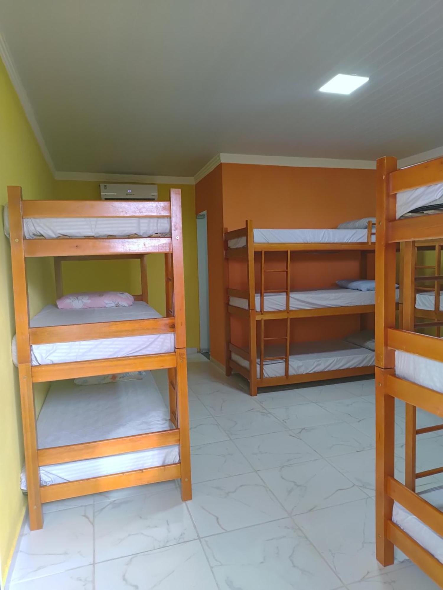 Paraiso Beach Hostel E Pousada Санта Крус Кабралия Екстериор снимка