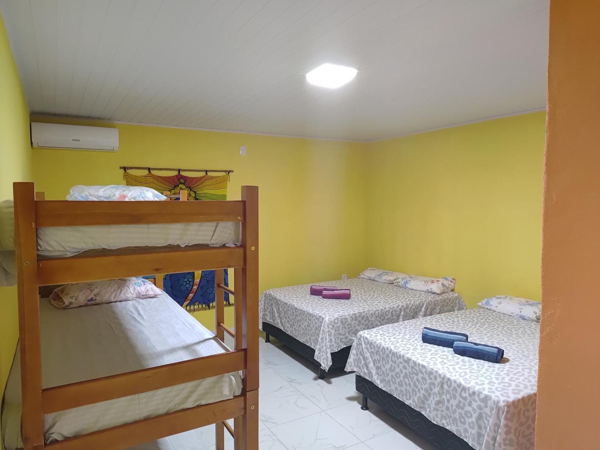 Paraiso Beach Hostel E Pousada Санта Крус Кабралия Екстериор снимка